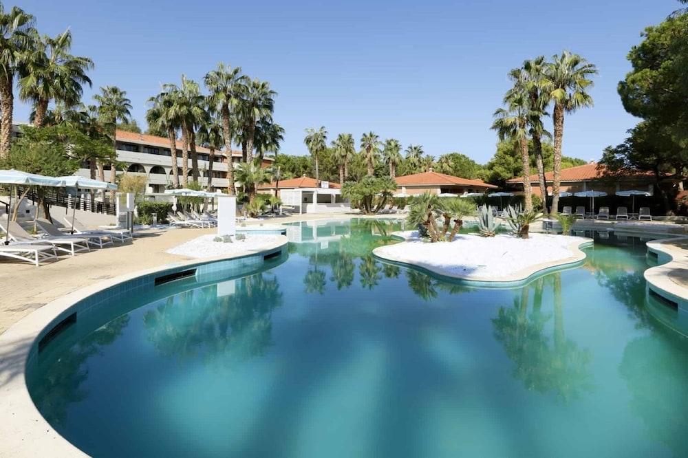 The Signature Level At Grand Palladium Sicilia Resort & Spa Campofelice Di Roccella Esterno foto