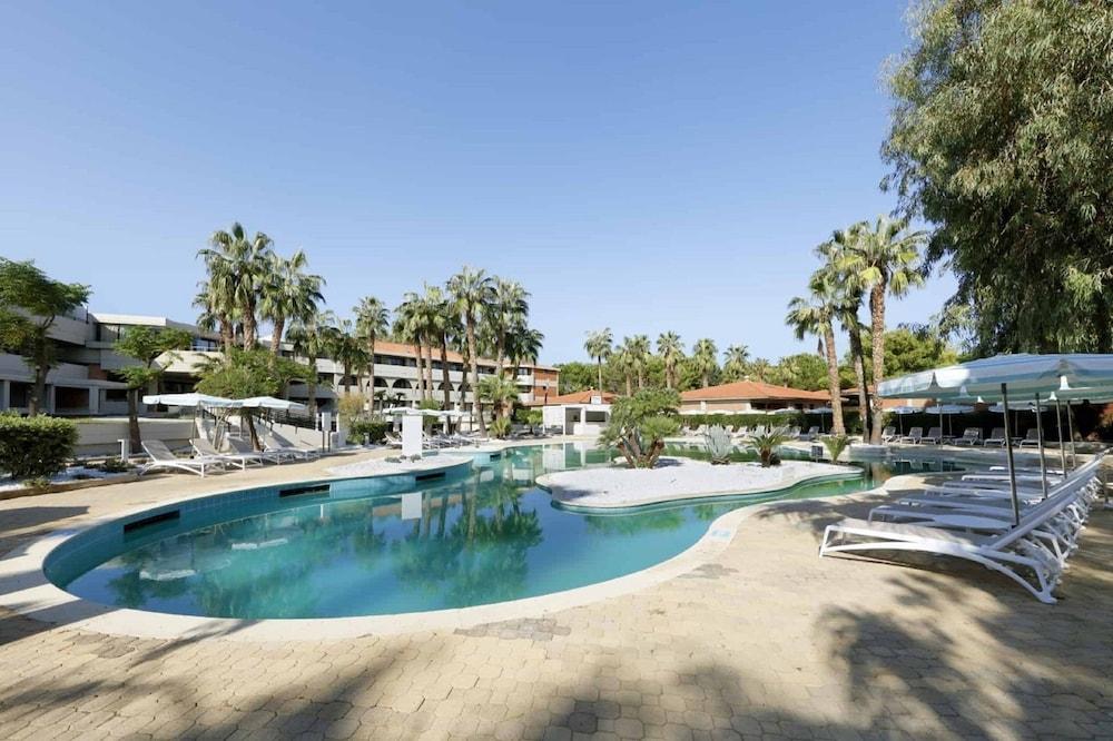 The Signature Level At Grand Palladium Sicilia Resort & Spa Campofelice Di Roccella Esterno foto